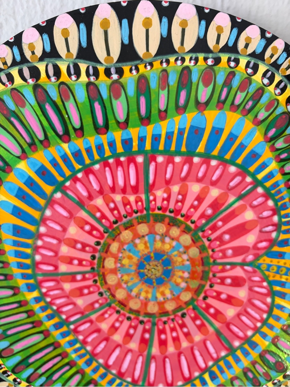 Mandala in pink, green, beige 12 inches in diameter - Picture 2 of 5